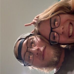 Meet your Posher, Kenzi